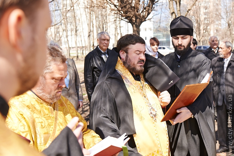 У Харкові освятили місце під майбутній храм Успіння Пресвятої Богородиці