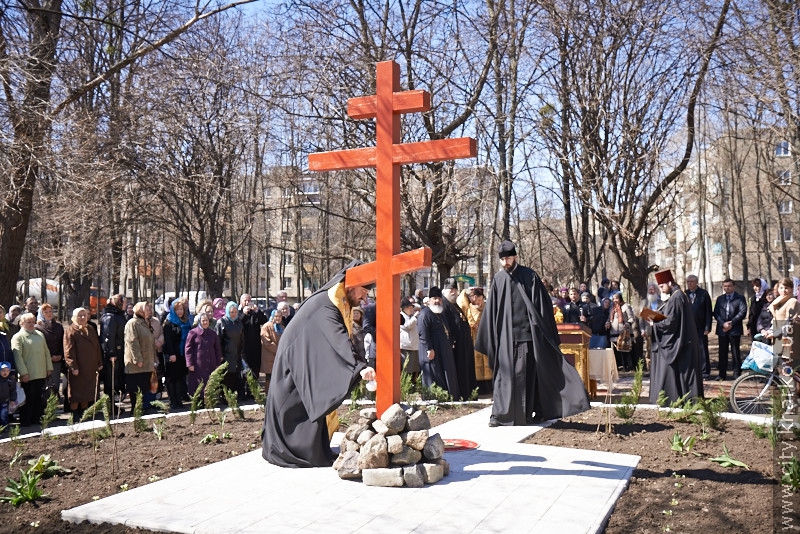 У Харкові освятили місце під майбутній храм Успіння Пресвятої Богородиці