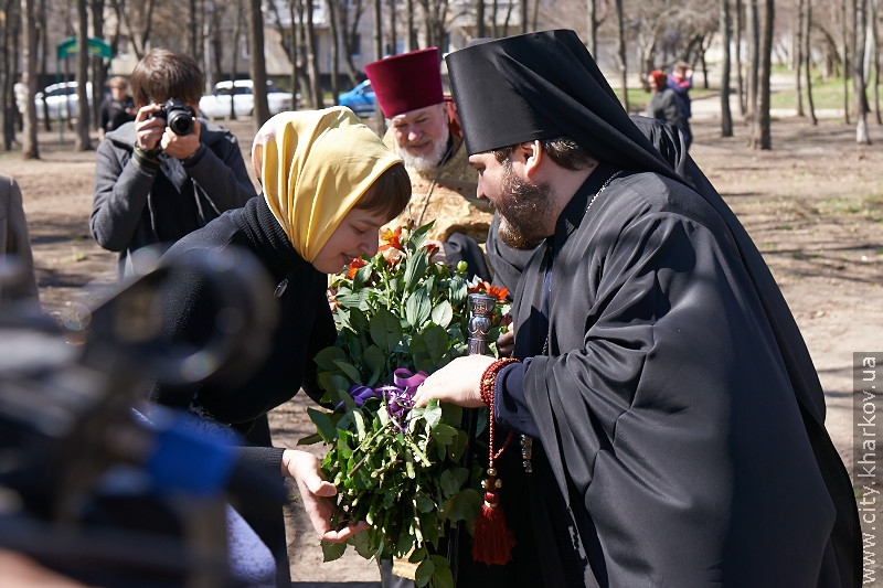 У Харкові освятили місце під майбутній храм Успіння Пресвятої Богородиці