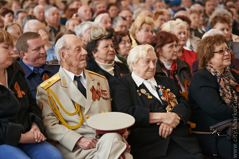 У школах Ленінського та Жовтневого районів готуються до Дня Перемоги