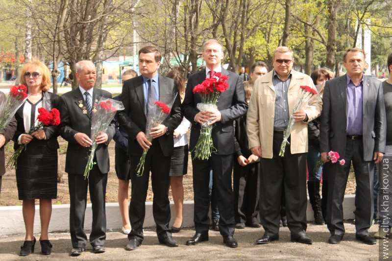 У районах Харкова вшанували пам'ять чорнобильців-ліквідаторів (доповнено)