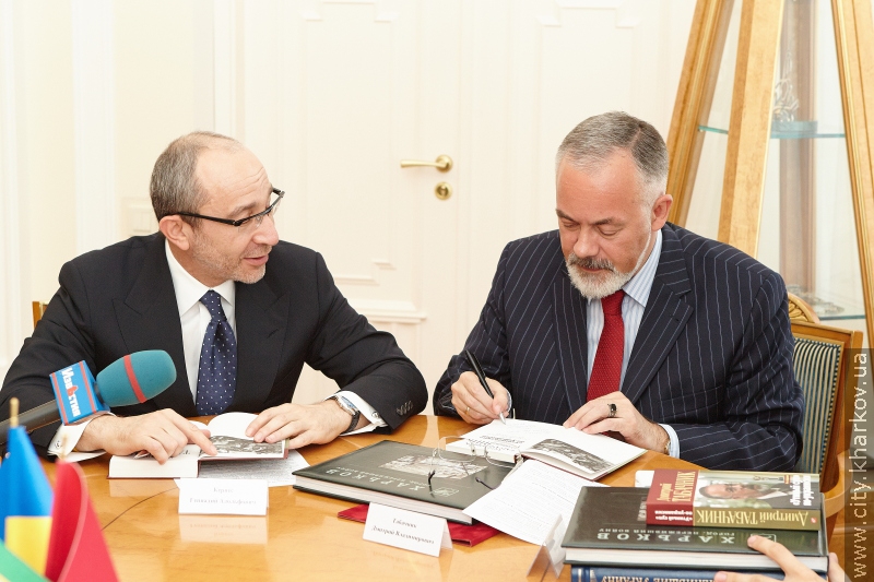Геннадій Кернес та Дмитро Табачник привітали кращих харківських знавців історії