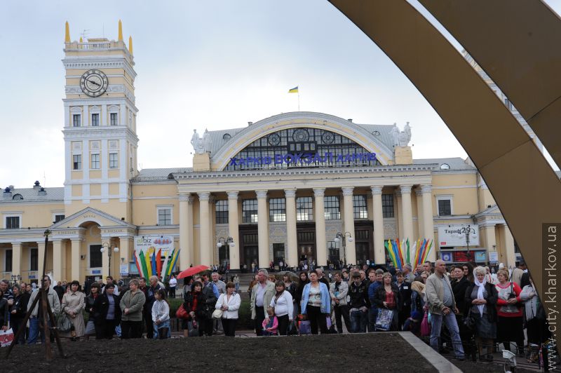 На Привокзальній площі відбулося відкриття комплексу фонтанів