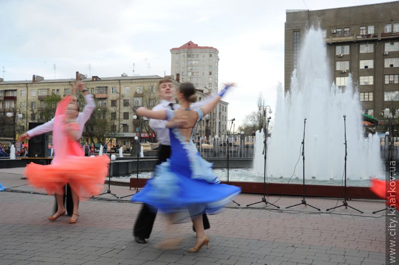 На Привокзальній площі відбулося відкриття комплексу фонтанів