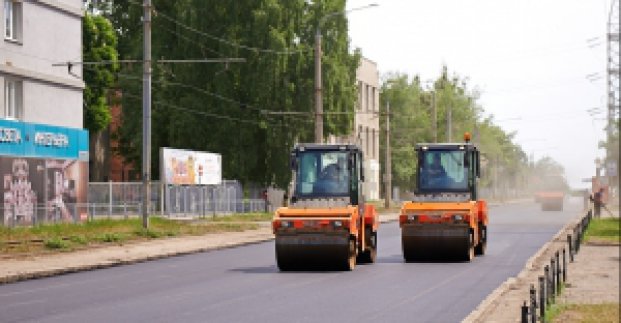 Геннадій Кернес: У Харкові дорожня мережа ремонтується комплексно