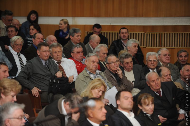 Учасники громадських слухань рекомендували міськраді розглянути питання про розміщення ядерної установки