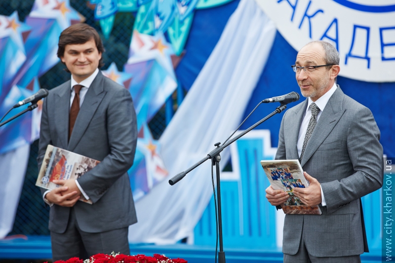 Геннадій Кернес привітав колектив Народної української академії з днем заснування