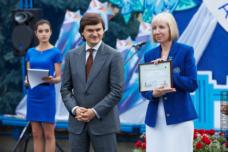 Геннадій Кернес привітав колектив Народної української академії з днем заснування