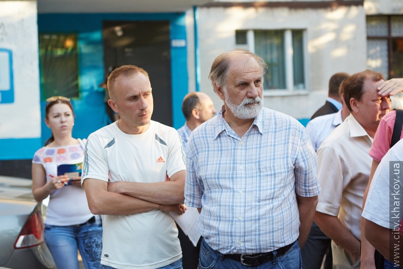Геннадій Кернес провів зустріч з мешканцями будинків по проспекту Гагаріна