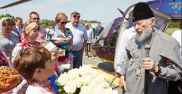 До Харкова прибув митрополит Київський і всієї України Володимир