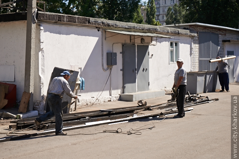 Наступного року в Харкові почнуть встановлювати «розумні під'їзди»
