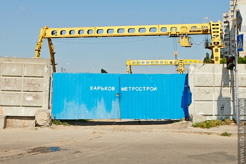 Станція метро «Перемога» готова на третину
