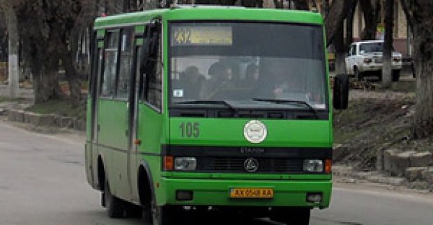 На залізничному переїзді по вулиці Некрасова на один день закриють рух