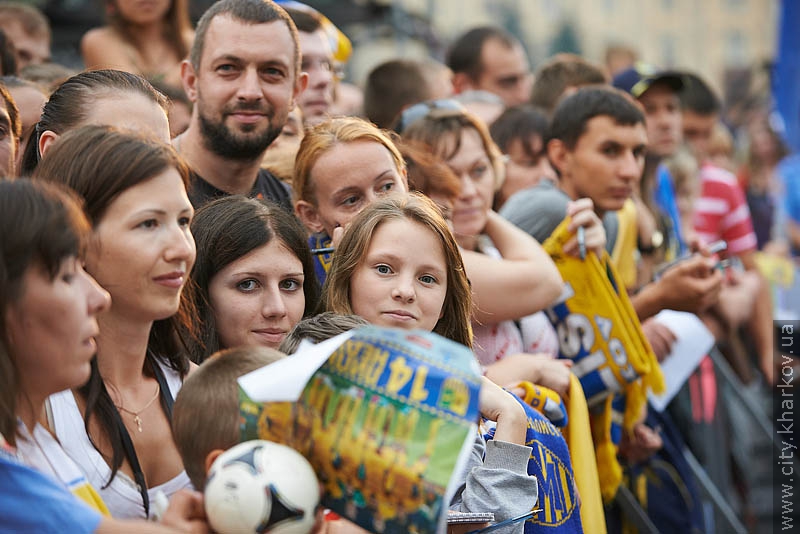 «Металіст» відсвяткував завоювання срібних медалей