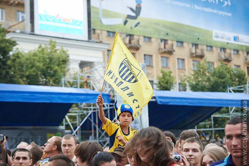 «Металіст» відсвяткував завоювання срібних медалей