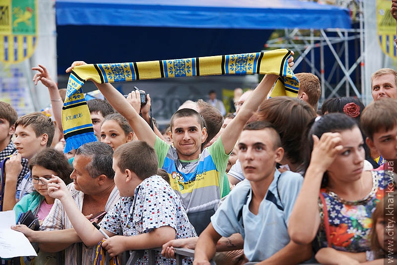 «Металіст» відсвяткував завоювання срібних медалей