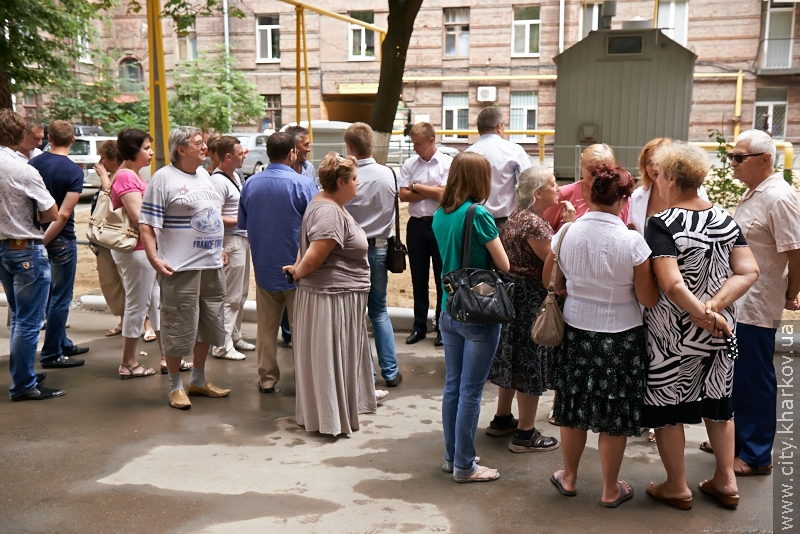 Мешканці постраждалого від пожежі будинку на вулиці Червоноармійській повернулися до своїх квартир