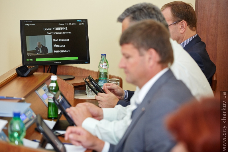 Геннадій Кернес: Я закликаю журналістів не демонструвати свій «професіоналізм» на загиблих людях