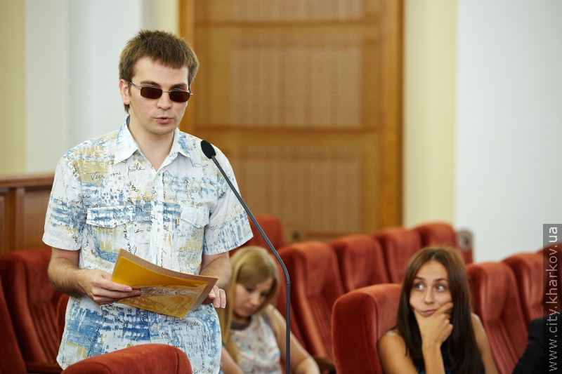 Геннадій Кернес: Я закликаю журналістів не демонструвати свій «професіоналізм» на загиблих людях