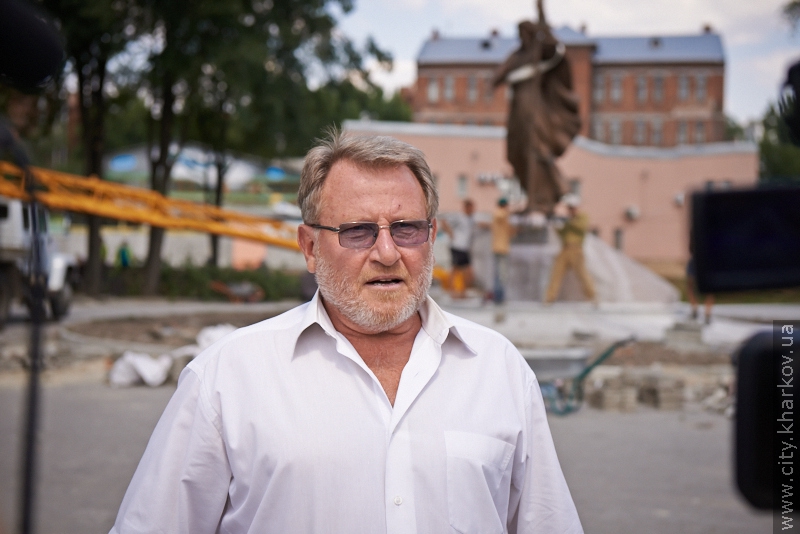 У Харкові почали встановлювати пам'ятник Андрію Первозванному