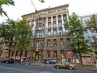 На вулиці Сумській реставрують столітній пам'ятник архітектури