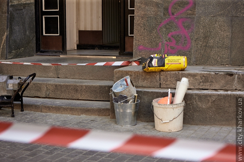 На вулиці Сумській реставрують столітній пам'ятник архітектури