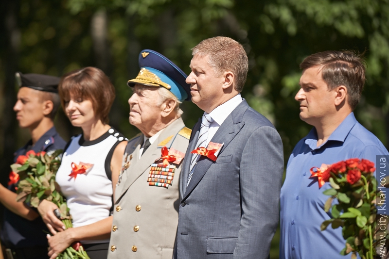 Естафету пам'яті «Слава переможцям і відбудовникам» передали Комінтернівському району