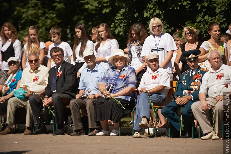 Естафету пам'яті «Слава переможцям і відбудовникам» передали Комінтернівському району