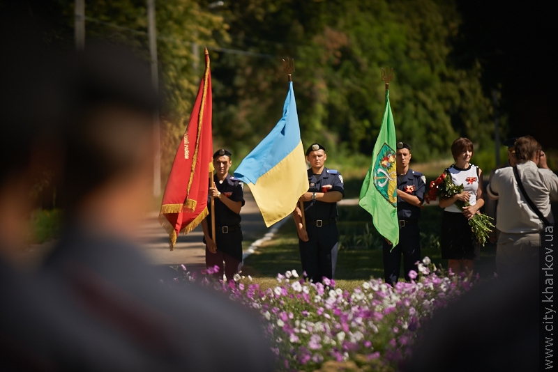 Естафету пам'яті «Слава переможцям і відбудовникам» передали Комінтернівському району