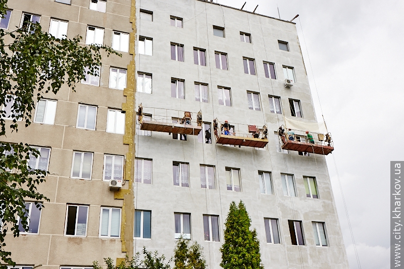 У лікувальних установах Харкова міняють вікна й утеплюють фасади