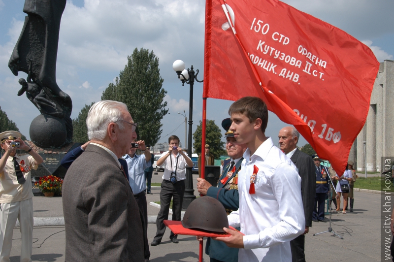 Естафету пам'яті, присвячену визволителям, передали Московському району