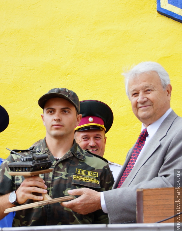 Майже півтори тисячі молодих офіцерів прийняли присягу у Харкові