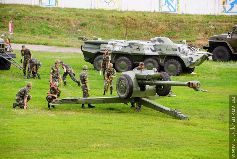 Майже півтори тисячі молодих офіцерів прийняли присягу у Харкові