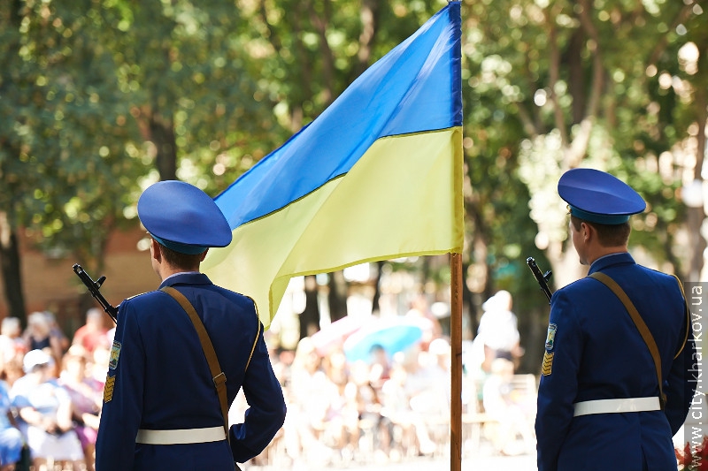 У сквері Кандаурова пройшов урочистий мітинг-реквієм