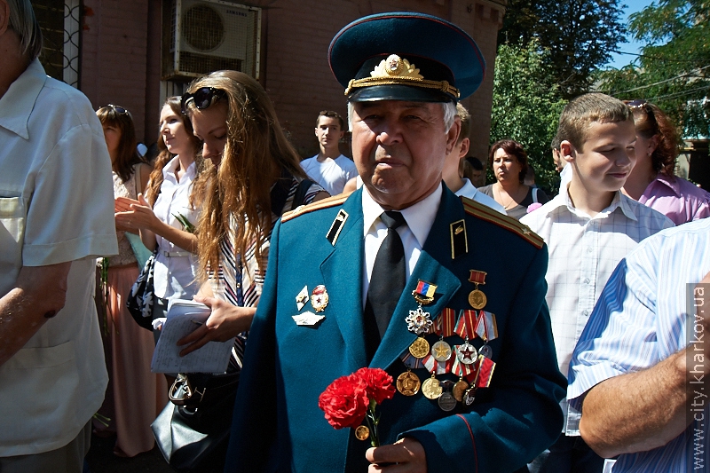 У Харкові відкрили меморіальну дошку Гризодубовим