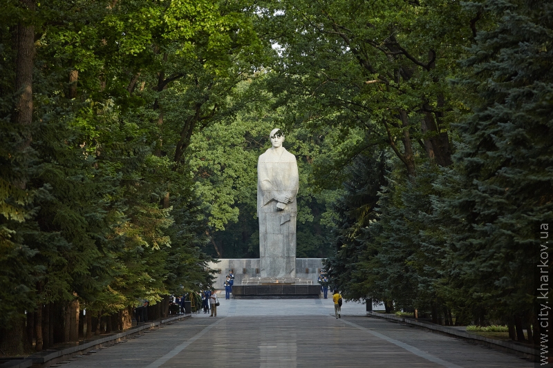 На Меморіалі Слави вшанували пам'ять полеглих героїв війни