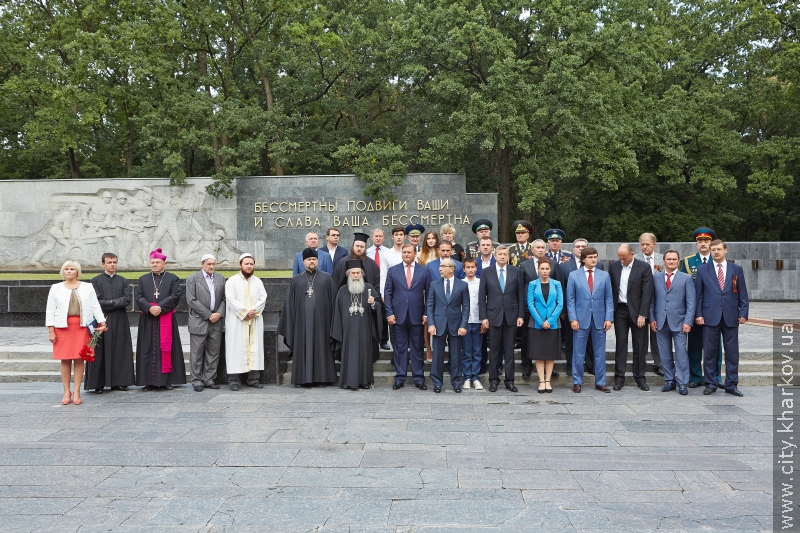 На Меморіалі Слави вшанували пам'ять полеглих героїв війни