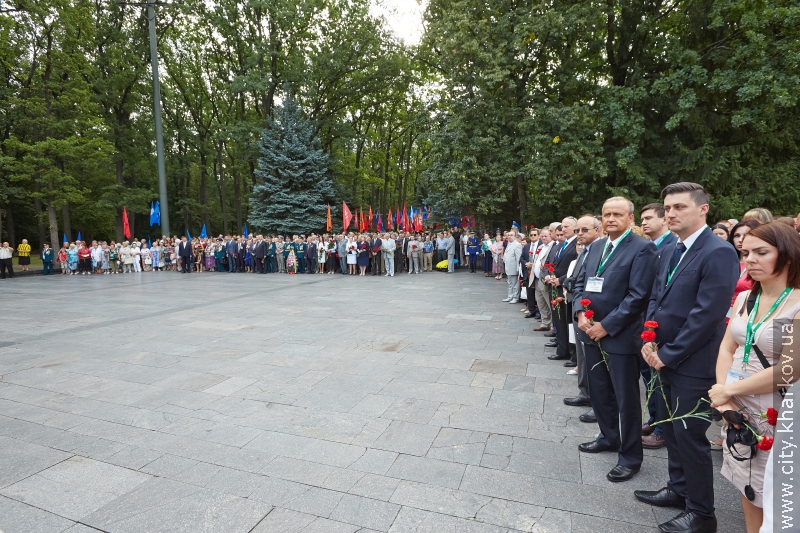 На Меморіалі Слави вшанували пам'ять полеглих героїв війни
