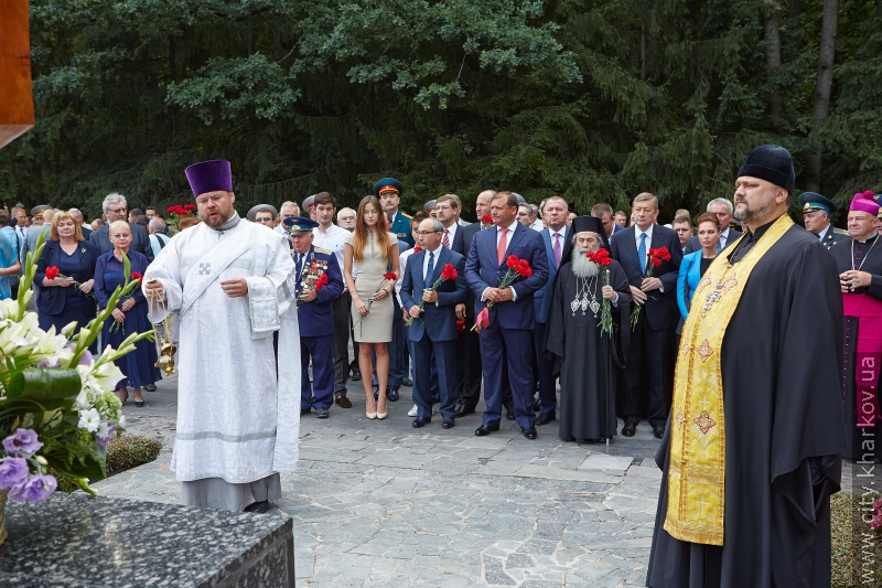 На Меморіалі Слави вшанували пам'ять полеглих героїв війни