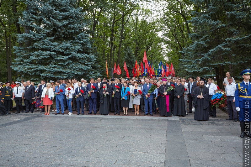 На Меморіалі Слави вшанували пам'ять полеглих героїв війни