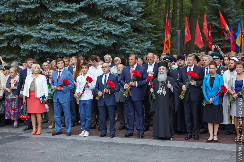 На Меморіалі Слави вшанували пам'ять полеглих героїв війни