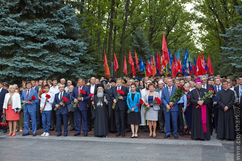 На Меморіалі Слави вшанували пам'ять полеглих героїв війни