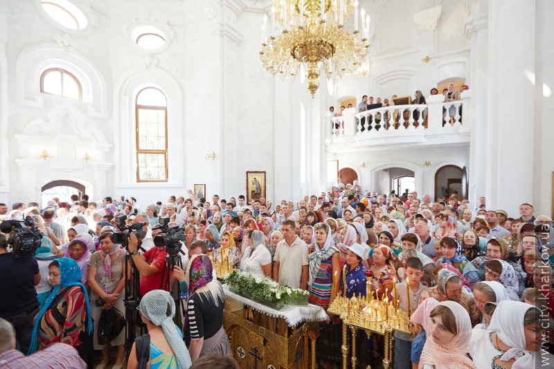 На Салтівці освячено храм Преображення Господнього