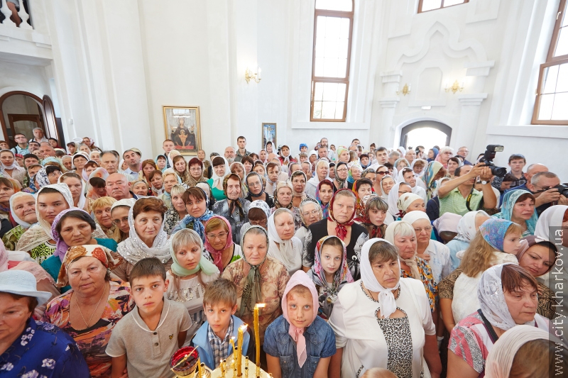 На Салтівці освячено храм Преображення Господнього