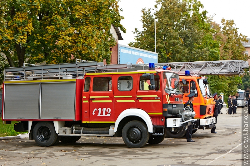 Університету цивільного захисту подарували пожежну автодрабину