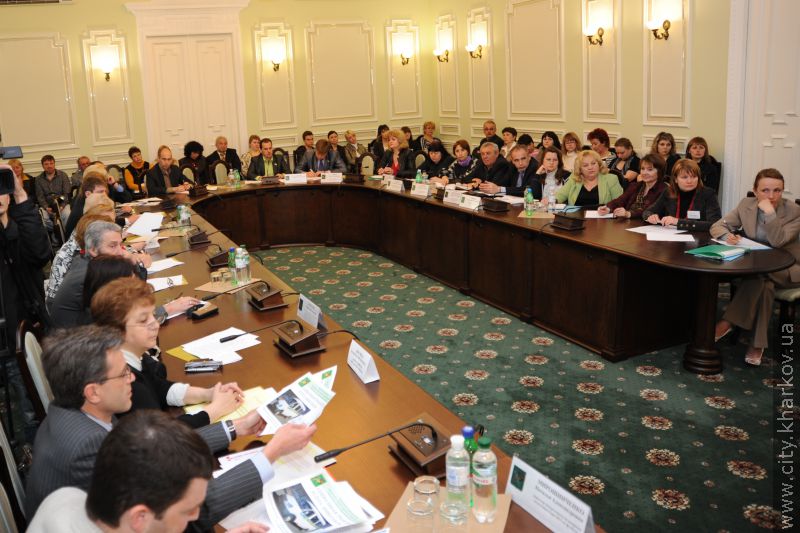 При Харківському міському голові буде створено Раду з питань соціальної реклами
