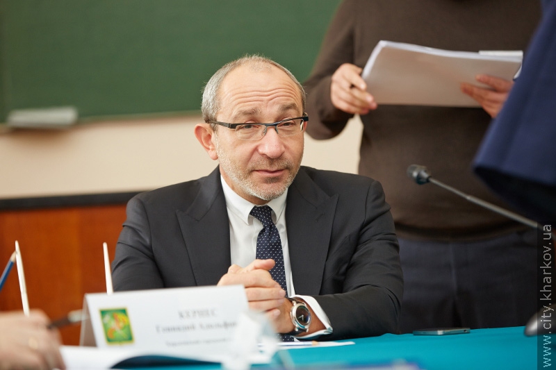 Геннадій Кернес проводить особистий прийом у юракадемії