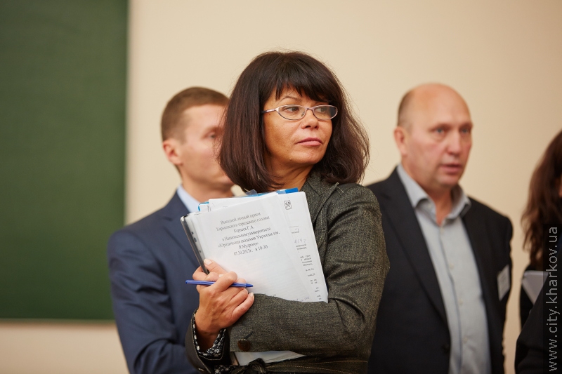 Геннадій Кернес проводить особистий прийом у юракадемії