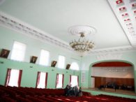 Музичній школі-інтернату подарували скрипку початку XX століття