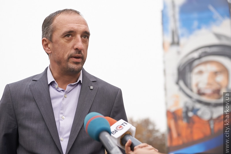 Книга рекордів України поповнилася харківським портретом Юрія Гагаріна